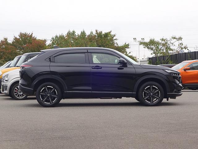 ヴェゼル Ｇ　ホンダセンシング　純正ナビ　ＣＤ　ＤＶＤ　ＢＴ　フルセグ　ＵＳＢ　バックカメラ　レーダークルーズ　ＬＥＤオートライト　純正アルミ　ドラレコ　コーナーセンサー　ステアリングスイッチ　スマートキー　ＥＴＣ（19枚目）