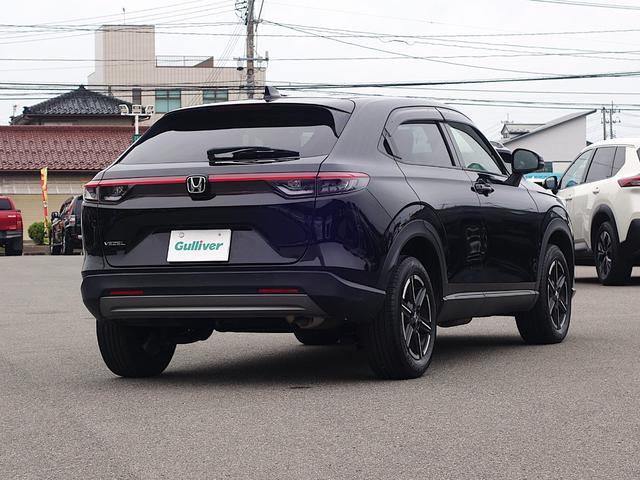 ヴェゼル Ｇ　ホンダセンシング　純正ナビ　ＣＤ　ＤＶＤ　ＢＴ　フルセグ　ＵＳＢ　バックカメラ　レーダークルーズ　ＬＥＤオートライト　純正アルミ　ドラレコ　コーナーセンサー　ステアリングスイッチ　スマートキー　ＥＴＣ（22枚目）