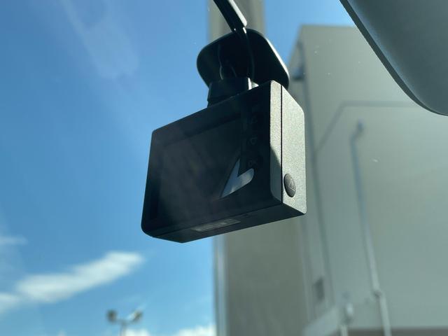 パッソ モーダ S 4WD 衝突被害軽減システム カーオーディオ CD AM/FM AUX USB LEDオートライト 14インチアルミホイール ドライブレコーダー アイドリングストップ フロアマット スマートキー(7枚目)