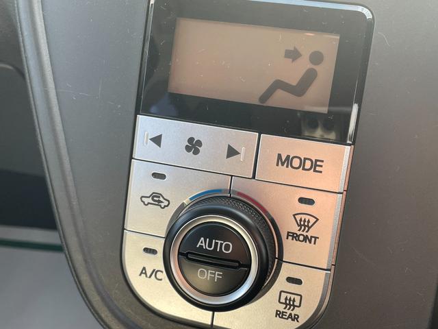 パッソ モーダ S 4WD 衝突被害軽減システム カーオーディオ CD AM/FM AUX USB LEDオートライト 14インチアルミホイール ドライブレコーダー アイドリングストップ フロアマット スマートキー(9枚目)