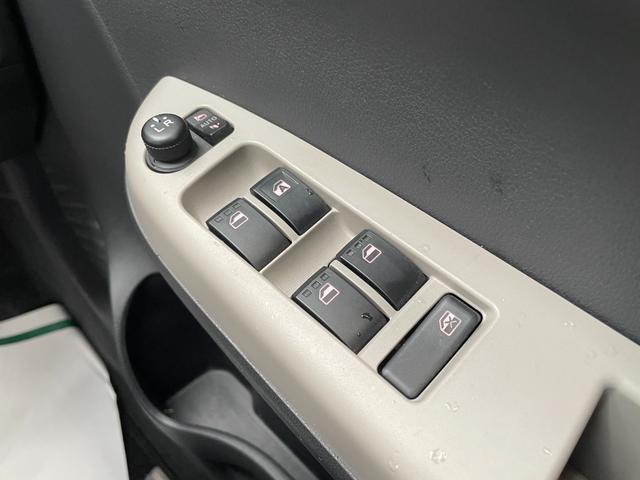 パッソ モーダ S 4WD 衝突被害軽減システム カーオーディオ CD AM/FM AUX USB LEDオートライト 14インチアルミホイール ドライブレコーダー アイドリングストップ フロアマット スマートキー(63枚目)