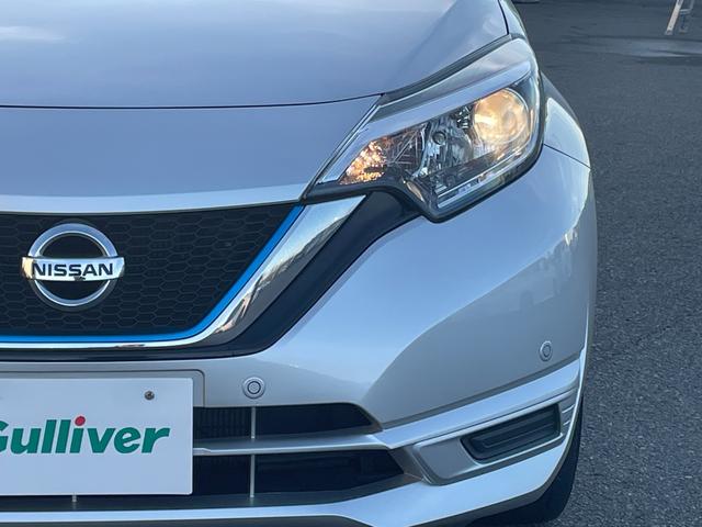 ノート ｅ－パワー　Ｘ　ＦＯＵＲ　４ＷＤ　衝突軽減システム　ＳＤナビ　ＢＴ　ＣＤ　ＡＵＸ　ＡＭ・ＦＭ　バックカメラ　ＬＥＤオートライト　電動格納ウィンカーミラー　スマートキー×２　アイドリングストップ　フロアマット　ドアバイザー（28枚目）