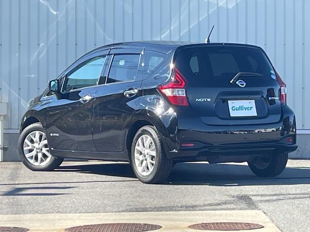 ノート 　４ＷＤ　衝突被害軽減　社外メモリナビ　ＣＤ　ＤＶＤ　ＢＴ　ワンセグ　ＵＳＢ　ＡＵＸ　バックカメラ　オートライト　純正１５インチアルミホイール　レーンキープアシスト　コーナーセンサー　フロアマット（20枚目）