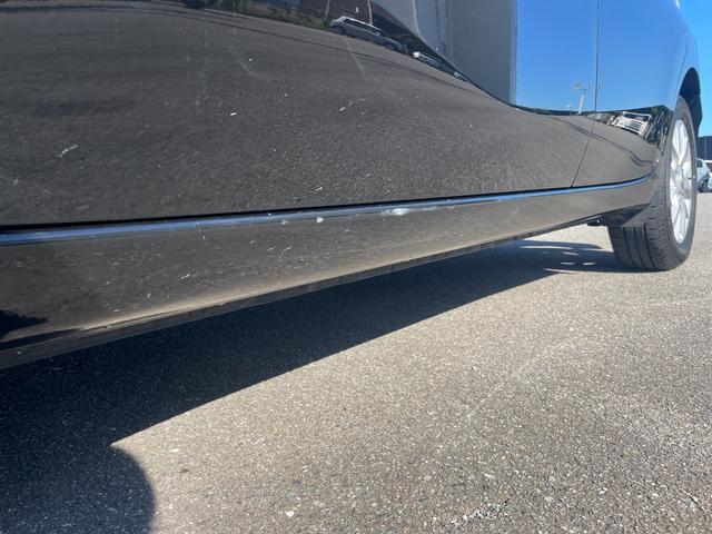 ノート 　４ＷＤ　衝突被害軽減　社外メモリナビ　ＣＤ　ＤＶＤ　ＢＴ　ワンセグ　ＵＳＢ　ＡＵＸ　バックカメラ　オートライト　純正１５インチアルミホイール　レーンキープアシスト　コーナーセンサー　フロアマット（30枚目）