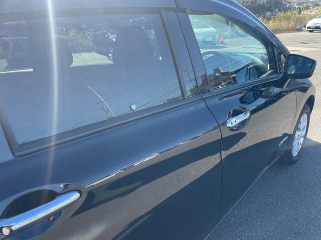 ノート 　４ＷＤ　衝突被害軽減　社外メモリナビ　ＣＤ　ＤＶＤ　ＢＴ　ワンセグ　ＵＳＢ　ＡＵＸ　バックカメラ　オートライト　純正１５インチアルミホイール　レーンキープアシスト　コーナーセンサー　フロアマット（32枚目）