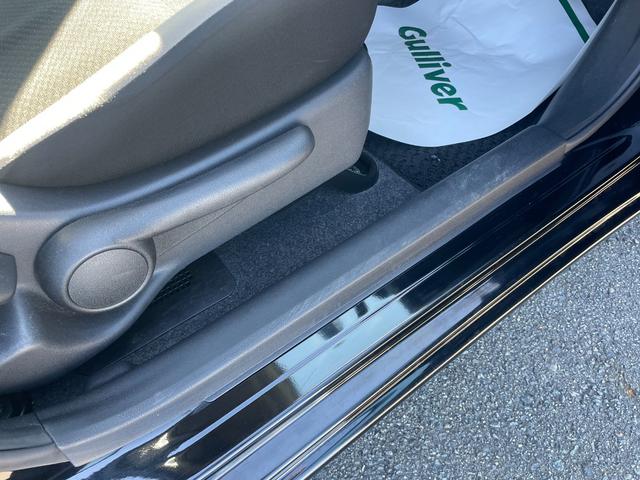 ノート 　４ＷＤ　衝突被害軽減　社外メモリナビ　ＣＤ　ＤＶＤ　ＢＴ　ワンセグ　ＵＳＢ　ＡＵＸ　バックカメラ　オートライト　純正１５インチアルミホイール　レーンキープアシスト　コーナーセンサー　フロアマット（38枚目）