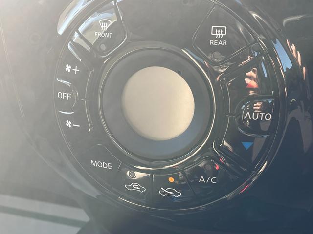 ノート 　４ＷＤ　衝突被害軽減　社外メモリナビ　ＣＤ　ＤＶＤ　ＢＴ　ワンセグ　ＵＳＢ　ＡＵＸ　バックカメラ　オートライト　純正１５インチアルミホイール　レーンキープアシスト　コーナーセンサー　フロアマット（53枚目）