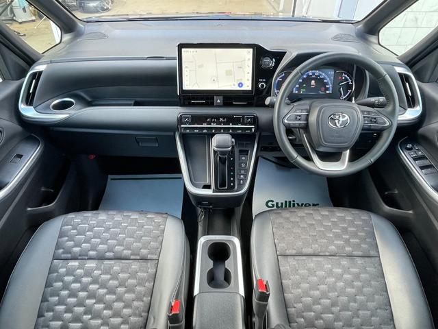 ヴォクシー ハイブリッドＳ－Ｚ　４ＷＤ　ＴＳＳ　快適パッケージ　モデリスタフルエアロ　純正ナビ　ＣＤ　ＤＶＤ　ＢＴ　フルセグ　ＵＳＢ　バックカメラ　両側パワースライドドア　パワーバックドア　レーダークルーズコントロール　スマートキー（2枚目）