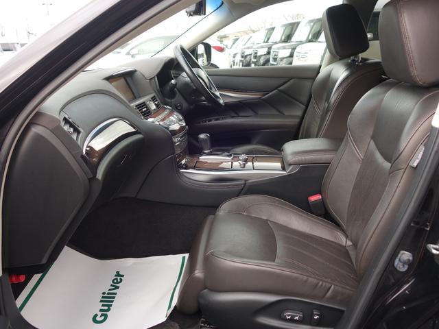 フーガ ３７０ＧＴ　ＦＯＵＲ　４ＷＤ　純正ナビ　ＣＤ　ＤＶＤ　ＢＴ　フルセグ　ＡＵＸ　ＵＳＢ　バックカメラ　レーダークルーズ　ＨＩＤオートライト　電動革シート　エアシート　オットマン　純正アルミ　ドラレコ　スマートキー×２　ＥＴＣ（13枚目）