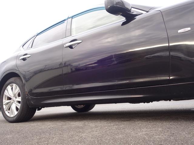 フーガ ３７０ＧＴ　ＦＯＵＲ　４ＷＤ　純正ナビ　ＣＤ　ＤＶＤ　ＢＴ　フルセグ　ＡＵＸ　ＵＳＢ　バックカメラ　レーダークルーズ　ＨＩＤオートライト　電動革シート　エアシート　オットマン　純正アルミ　ドラレコ　スマートキー×２　ＥＴＣ（31枚目）