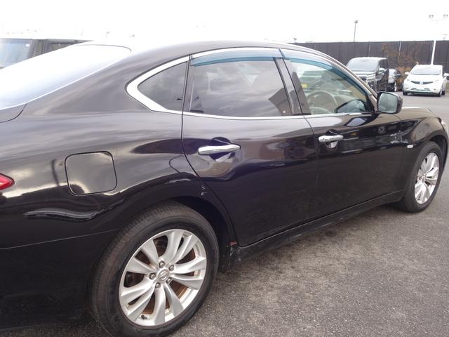 フーガ ３７０ＧＴ　ＦＯＵＲ　４ＷＤ　純正ナビ　ＣＤ　ＤＶＤ　ＢＴ　フルセグ　ＡＵＸ　ＵＳＢ　バックカメラ　レーダークルーズ　ＨＩＤオートライト　電動革シート　エアシート　オットマン　純正アルミ　ドラレコ　スマートキー×２　ＥＴＣ（34枚目）