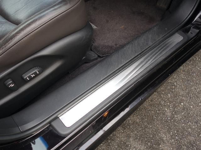 フーガ ３７０ＧＴ　ＦＯＵＲ　４ＷＤ　純正ナビ　ＣＤ　ＤＶＤ　ＢＴ　フルセグ　ＡＵＸ　ＵＳＢ　バックカメラ　レーダークルーズ　ＨＩＤオートライト　電動革シート　エアシート　オットマン　純正アルミ　ドラレコ　スマートキー×２　ＥＴＣ（46枚目）