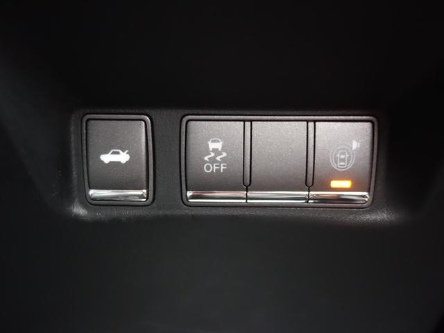 フーガ ３７０ＧＴ　ＦＯＵＲ　４ＷＤ　純正ナビ　ＣＤ　ＤＶＤ　ＢＴ　フルセグ　ＡＵＸ　ＵＳＢ　バックカメラ　レーダークルーズ　ＨＩＤオートライト　電動革シート　エアシート　オットマン　純正アルミ　ドラレコ　スマートキー×２　ＥＴＣ（63枚目）