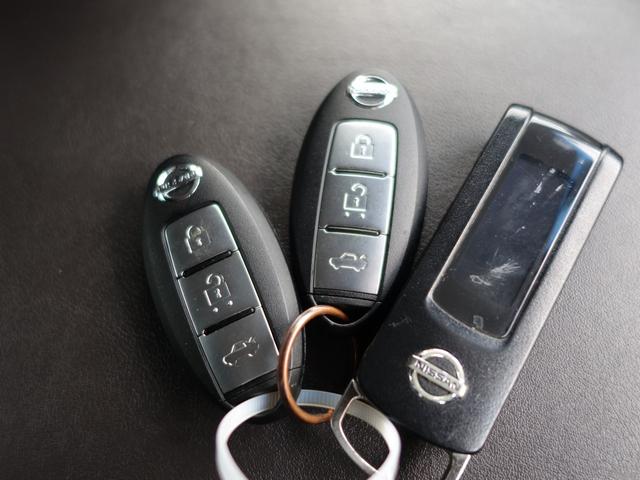 フーガ ３７０ＧＴ　ＦＯＵＲ　４ＷＤ　純正ナビ　ＣＤ　ＤＶＤ　ＢＴ　フルセグ　ＡＵＸ　ＵＳＢ　バックカメラ　レーダークルーズ　ＨＩＤオートライト　電動革シート　エアシート　オットマン　純正アルミ　ドラレコ　スマートキー×２　ＥＴＣ（70枚目）