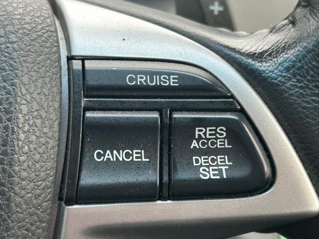 オデッセイ アブソルート　純正ＨＤＤナビ　ＣＤ　ＤＶＤ　ＢＴ　ワンセグ　ＵＳＢ　ＡＵＸ　バックカメラ　クルーズコントロール　オートライト　フォグランプ　ハーフレザー　純正１８インチアルミホイール　パドルシフト　ＥＴＣ（8枚目）