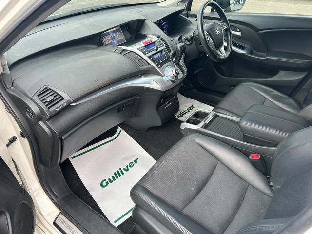 オデッセイ アブソルート　純正ＨＤＤナビ　ＣＤ　ＤＶＤ　ＢＴ　ワンセグ　ＵＳＢ　ＡＵＸ　バックカメラ　クルーズコントロール　オートライト　フォグランプ　ハーフレザー　純正１８インチアルミホイール　パドルシフト　ＥＴＣ（13枚目）