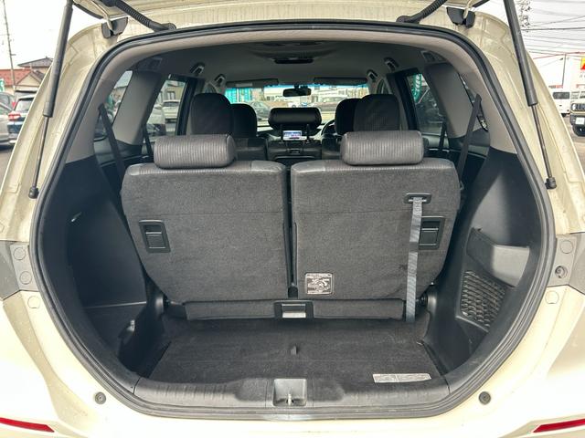 オデッセイ アブソルート　純正ＨＤＤナビ　ＣＤ　ＤＶＤ　ＢＴ　ワンセグ　ＵＳＢ　ＡＵＸ　バックカメラ　クルーズコントロール　オートライト　フォグランプ　ハーフレザー　純正１８インチアルミホイール　パドルシフト　ＥＴＣ（14枚目）