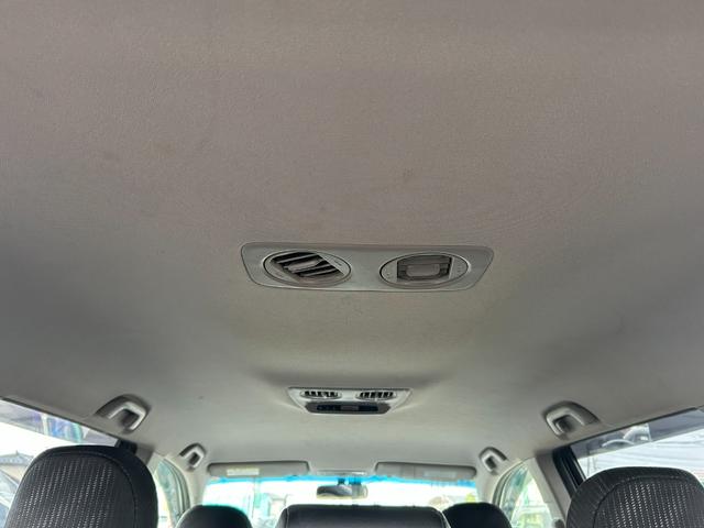 オデッセイ アブソルート　純正ＨＤＤナビ　ＣＤ　ＤＶＤ　ＢＴ　ワンセグ　ＵＳＢ　ＡＵＸ　バックカメラ　クルーズコントロール　オートライト　フォグランプ　ハーフレザー　純正１８インチアルミホイール　パドルシフト　ＥＴＣ（15枚目）