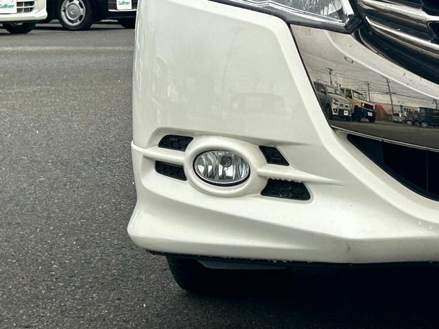 オデッセイ アブソルート　純正ＨＤＤナビ　ＣＤ　ＤＶＤ　ＢＴ　ワンセグ　ＵＳＢ　ＡＵＸ　バックカメラ　クルーズコントロール　オートライト　フォグランプ　ハーフレザー　純正１８インチアルミホイール　パドルシフト　ＥＴＣ（28枚目）