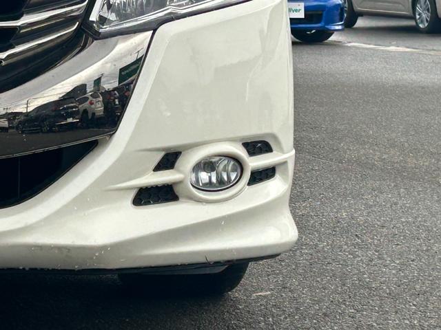 オデッセイ アブソルート　純正ＨＤＤナビ　ＣＤ　ＤＶＤ　ＢＴ　ワンセグ　ＵＳＢ　ＡＵＸ　バックカメラ　クルーズコントロール　オートライト　フォグランプ　ハーフレザー　純正１８インチアルミホイール　パドルシフト　ＥＴＣ（30枚目）