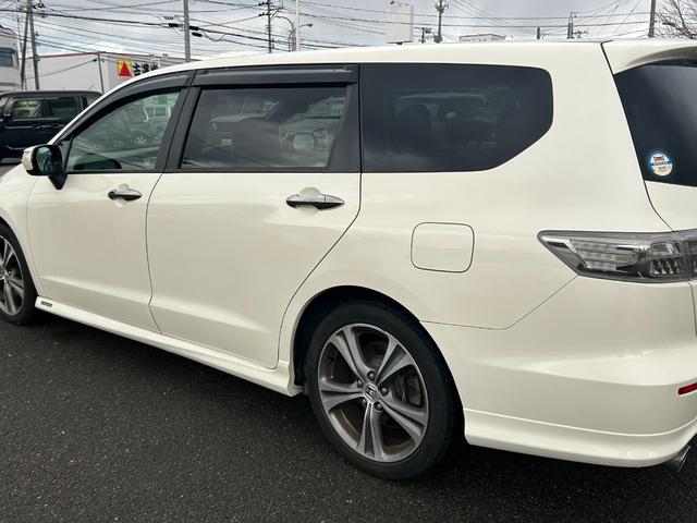 オデッセイ アブソルート　純正ＨＤＤナビ　ＣＤ　ＤＶＤ　ＢＴ　ワンセグ　ＵＳＢ　ＡＵＸ　バックカメラ　クルーズコントロール　オートライト　フォグランプ　ハーフレザー　純正１８インチアルミホイール　パドルシフト　ＥＴＣ（33枚目）