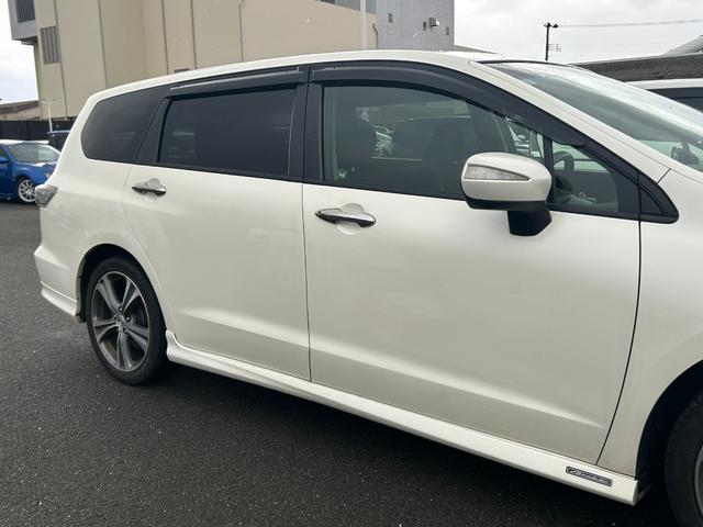 オデッセイ アブソルート　純正ＨＤＤナビ　ＣＤ　ＤＶＤ　ＢＴ　ワンセグ　ＵＳＢ　ＡＵＸ　バックカメラ　クルーズコントロール　オートライト　フォグランプ　ハーフレザー　純正１８インチアルミホイール　パドルシフト　ＥＴＣ（35枚目）