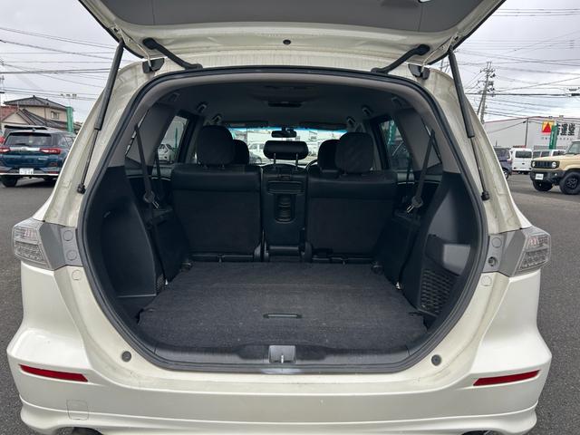 オデッセイ アブソルート　純正ＨＤＤナビ　ＣＤ　ＤＶＤ　ＢＴ　ワンセグ　ＵＳＢ　ＡＵＸ　バックカメラ　クルーズコントロール　オートライト　フォグランプ　ハーフレザー　純正１８インチアルミホイール　パドルシフト　ＥＴＣ（50枚目）