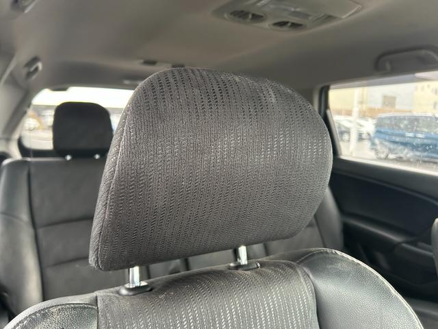 オデッセイ アブソルート　純正ＨＤＤナビ　ＣＤ　ＤＶＤ　ＢＴ　ワンセグ　ＵＳＢ　ＡＵＸ　バックカメラ　クルーズコントロール　オートライト　フォグランプ　ハーフレザー　純正１８インチアルミホイール　パドルシフト　ＥＴＣ（51枚目）