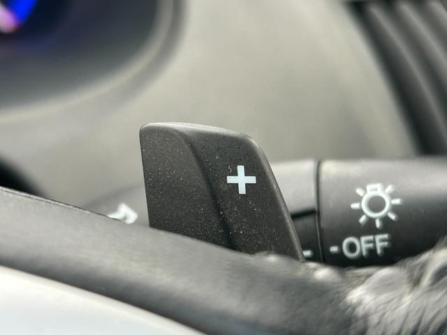 オデッセイ アブソルート　純正ＨＤＤナビ　ＣＤ　ＤＶＤ　ＢＴ　ワンセグ　ＵＳＢ　ＡＵＸ　バックカメラ　クルーズコントロール　オートライト　フォグランプ　ハーフレザー　純正１８インチアルミホイール　パドルシフト　ＥＴＣ（56枚目）