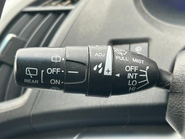 オデッセイ アブソルート　純正ＨＤＤナビ　ＣＤ　ＤＶＤ　ＢＴ　ワンセグ　ＵＳＢ　ＡＵＸ　バックカメラ　クルーズコントロール　オートライト　フォグランプ　ハーフレザー　純正１８インチアルミホイール　パドルシフト　ＥＴＣ（57枚目）