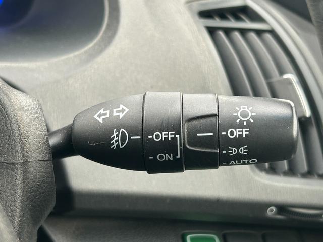 オデッセイ アブソルート　純正ＨＤＤナビ　ＣＤ　ＤＶＤ　ＢＴ　ワンセグ　ＵＳＢ　ＡＵＸ　バックカメラ　クルーズコントロール　オートライト　フォグランプ　ハーフレザー　純正１８インチアルミホイール　パドルシフト　ＥＴＣ（58枚目）