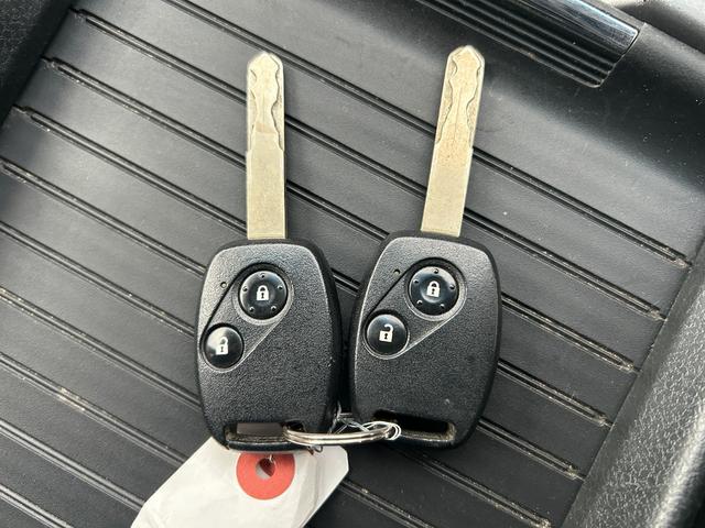 オデッセイ アブソルート　純正ＨＤＤナビ　ＣＤ　ＤＶＤ　ＢＴ　ワンセグ　ＵＳＢ　ＡＵＸ　バックカメラ　クルーズコントロール　オートライト　フォグランプ　ハーフレザー　純正１８インチアルミホイール　パドルシフト　ＥＴＣ（66枚目）