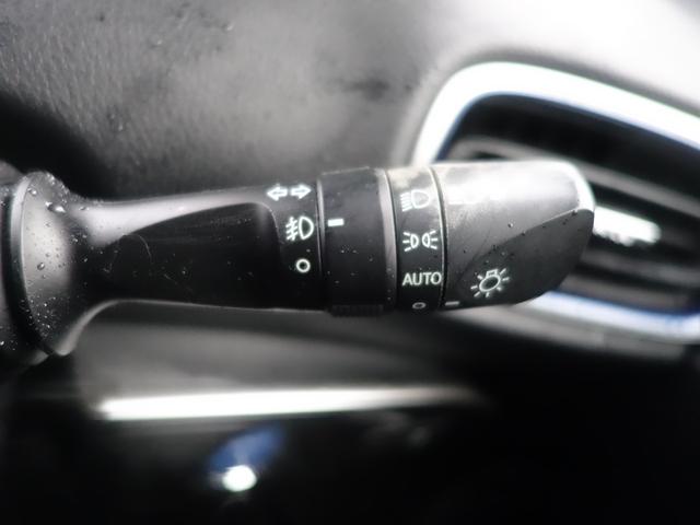 プリウス Ｓツーリングセレクション　衝突被害軽減システム　純正ＳＤナビ　ＣＤ　ＤＶＤ　ＢＴ　フルセグ　バックカメラ　追従型クルーズコントロール　ＬＥＤオートライト　シートヒーター　純正１７インチアルミホイール　スマートキー×２　ＥＴＣ（18枚目）