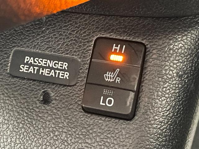 プリウス Sツーリングセレクション モデリスタ 衝突軽減システム 純正SDナビ CD BT フルセグ バックカメラ アダプティブクルーズコントロール LEDオートライト オートハイビーム フォグランプ レザーシート シートヒーター(10枚目)