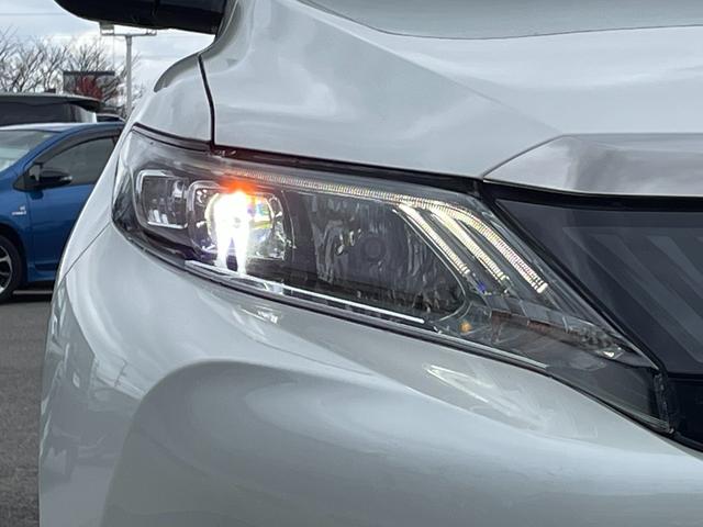 ハリアーハイブリッド プレミアム　スタイルアッシュ　４ＷＤ　メモリナビ　ＣＤ　ＤＶＤ　ＢＴ　フルセグ　ＵＳＢ　バックカメラ　電動リア　クルコン　ＬＥＤオートライト　電動ハーフレザー　シートヒーター　ルームミラー型ドラレコ　フォグ　スマートキー　ＥＴＣ（27枚目）