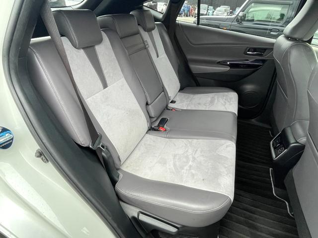 ハリアーハイブリッド プレミアム　スタイルアッシュ　４ＷＤ　メモリナビ　ＣＤ　ＤＶＤ　ＢＴ　フルセグ　ＵＳＢ　バックカメラ　電動リア　クルコン　ＬＥＤオートライト　電動ハーフレザー　シートヒーター　ルームミラー型ドラレコ　フォグ　スマートキー　ＥＴＣ（48枚目）