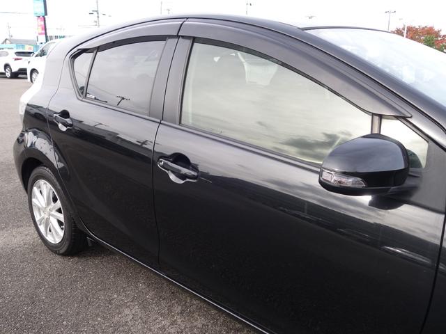 アクア G 純正ナビ CD DVD BT ワンセグ USB AM/FM バックカメラ オートライト シートヒーター 15インチアルミホイール ステアリングスイッチ 電動格納ウィンカーミラー スマートキー ETC(33枚目)