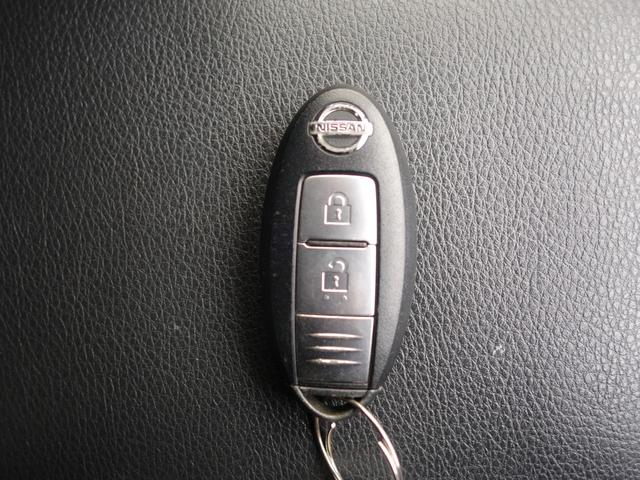 エクストレイル ２０ＧＴ　Ｓ　４ＷＤ　軽油　メモリナビ　ＣＤ　ＤＶＤ　ＢＴ　フルセグ　ＵＳＢ　ＡＵＸ　ＭＳＶ　バックカメラ　ＨＩＤオートライト　撥水シート　電動格納ミラー　フォグランプ　純正フロアマット　ドアバイザ―　スマートキー（10枚目）