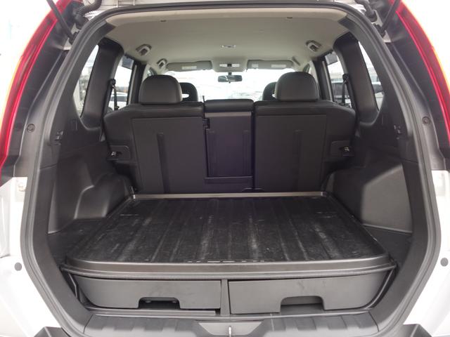 エクストレイル ２０ＧＴ　Ｓ　４ＷＤ　軽油　メモリナビ　ＣＤ　ＤＶＤ　ＢＴ　フルセグ　ＵＳＢ　ＡＵＸ　ＭＳＶ　バックカメラ　ＨＩＤオートライト　撥水シート　電動格納ミラー　フォグランプ　純正フロアマット　ドアバイザ―　スマートキー（14枚目）