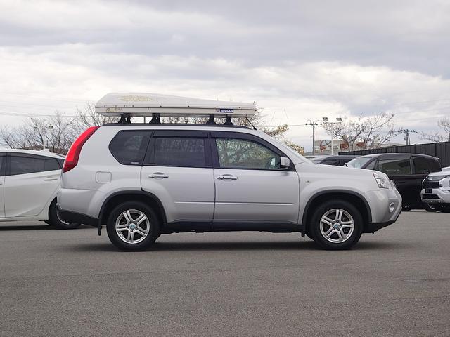 エクストレイル ２０ＧＴ　Ｓ　４ＷＤ　軽油　メモリナビ　ＣＤ　ＤＶＤ　ＢＴ　フルセグ　ＵＳＢ　ＡＵＸ　ＭＳＶ　バックカメラ　ＨＩＤオートライト　撥水シート　電動格納ミラー　フォグランプ　純正フロアマット　ドアバイザ―　スマートキー（19枚目）