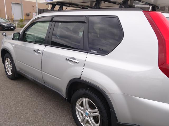 エクストレイル ２０ＧＴ　Ｓ　４ＷＤ　軽油　メモリナビ　ＣＤ　ＤＶＤ　ＢＴ　フルセグ　ＵＳＢ　ＡＵＸ　ＭＳＶ　バックカメラ　ＨＩＤオートライト　撥水シート　電動格納ミラー　フォグランプ　純正フロアマット　ドアバイザ―　スマートキー（33枚目）