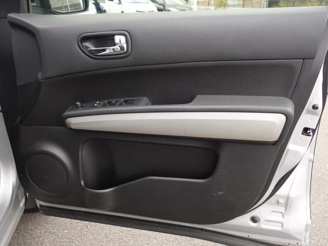 エクストレイル ２０ＧＴ　Ｓ　４ＷＤ　軽油　メモリナビ　ＣＤ　ＤＶＤ　ＢＴ　フルセグ　ＵＳＢ　ＡＵＸ　ＭＳＶ　バックカメラ　ＨＩＤオートライト　撥水シート　電動格納ミラー　フォグランプ　純正フロアマット　ドアバイザ―　スマートキー（46枚目）