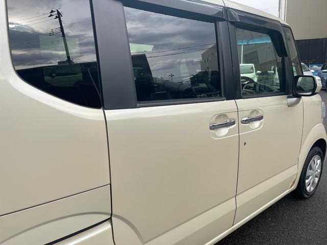 Ｎ－ＢＯＸ Ｇ・Ｌパッケージ　４ＷＤ　ＳＤナビ　ＣＤ　ＤＶＤ　ＢＴ　フルセグ　ＵＳＢ　バックカメラ　両側パワスラ　シートヒーター　アイドリングストップ　ステアリングスイッチ　ウィンカーミラー　ミラーヒーター　スマートキー　ＥＴＣ（32枚目）