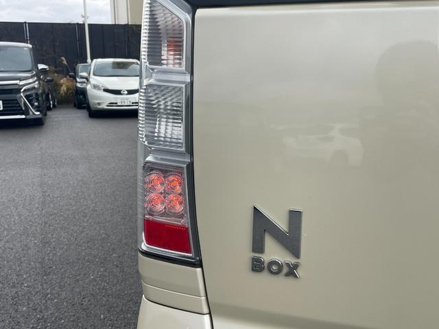 Ｎ－ＢＯＸ Ｇ・Ｌパッケージ　４ＷＤ　ＳＤナビ　ＣＤ　ＤＶＤ　ＢＴ　フルセグ　ＵＳＢ　バックカメラ　両側パワスラ　シートヒーター　アイドリングストップ　ステアリングスイッチ　ウィンカーミラー　ミラーヒーター　スマートキー　ＥＴＣ（42枚目）