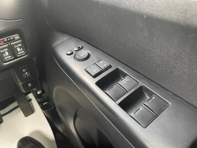 Ｎ－ＢＯＸ Ｇ・Ｌパッケージ　４ＷＤ　ＳＤナビ　ＣＤ　ＤＶＤ　ＢＴ　フルセグ　ＵＳＢ　バックカメラ　両側パワスラ　シートヒーター　アイドリングストップ　ステアリングスイッチ　ウィンカーミラー　ミラーヒーター　スマートキー　ＥＴＣ（57枚目）