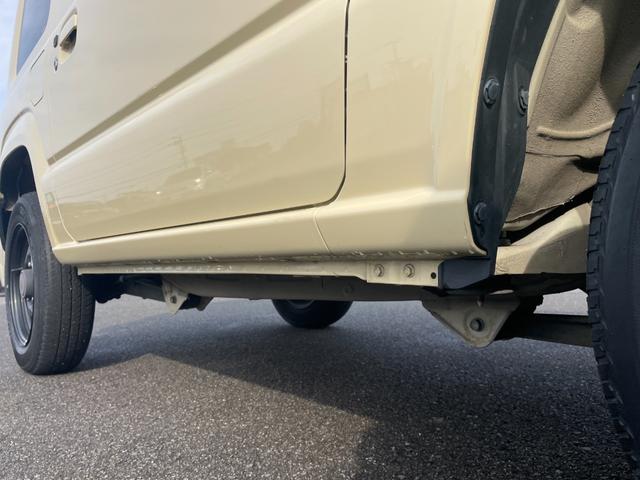 ジムニー ＸＬ　パートタイム４ＷＤ　デュアルセンサーブレーキサポート　純正ＳＤナビ　ＣＤ　ＤＶＤ　ＢＴ　フルセグ　オートライト　シートヒーター　ドラレコ　電動格納ミラー　ミラーヒーター　ターボ　スマートキー　ＥＴＣ（31枚目）