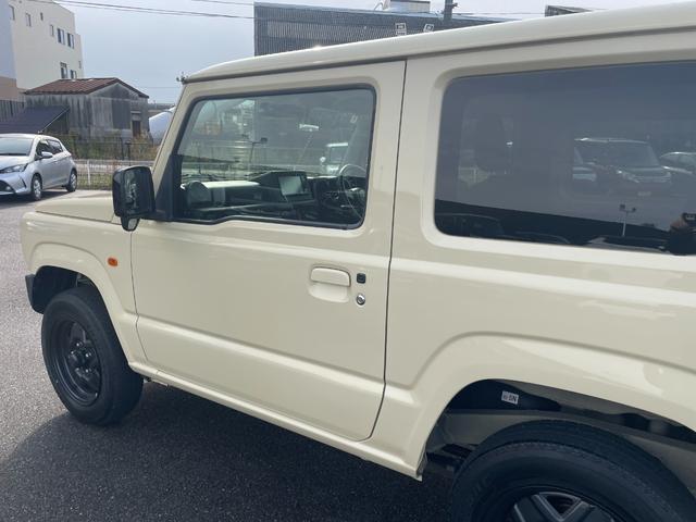 ジムニー ＸＬ　パートタイム４ＷＤ　デュアルセンサーブレーキサポート　純正ＳＤナビ　ＣＤ　ＤＶＤ　ＢＴ　フルセグ　オートライト　シートヒーター　ドラレコ　電動格納ミラー　ミラーヒーター　ターボ　スマートキー　ＥＴＣ（33枚目）