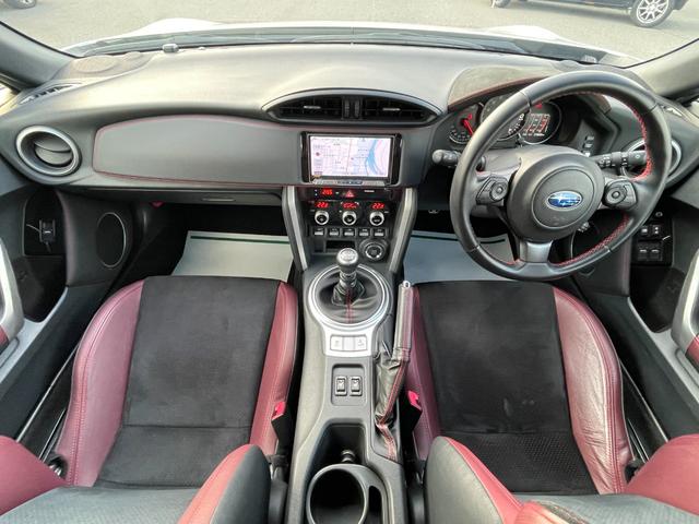 ＢＲＺ ＳＴＩ　スポーツ　６ＭＴ　ＳＤナビ　ＣＤ　ＤＶＤ　ＢＴ　フルセグ　ＵＳＢ　ＡＵＸ　ＭＳＶ　クルコン　ＬＥＤオートライト　ハーフレザー　シートヒーター　純正アルミ　ドラレコ　ステアリングスイッチ　スマートキー　ＥＴＣ（2枚目）
