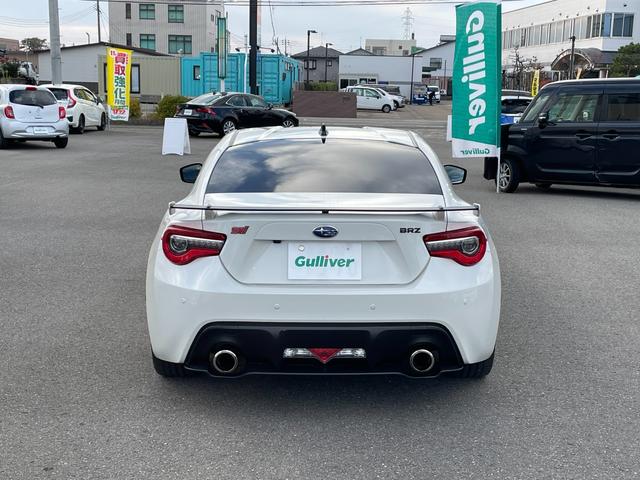 ＢＲＺ ＳＴＩ　スポーツ　６ＭＴ　ＳＤナビ　ＣＤ　ＤＶＤ　ＢＴ　フルセグ　ＵＳＢ　ＡＵＸ　ＭＳＶ　クルコン　ＬＥＤオートライト　ハーフレザー　シートヒーター　純正アルミ　ドラレコ　ステアリングスイッチ　スマートキー　ＥＴＣ（17枚目）