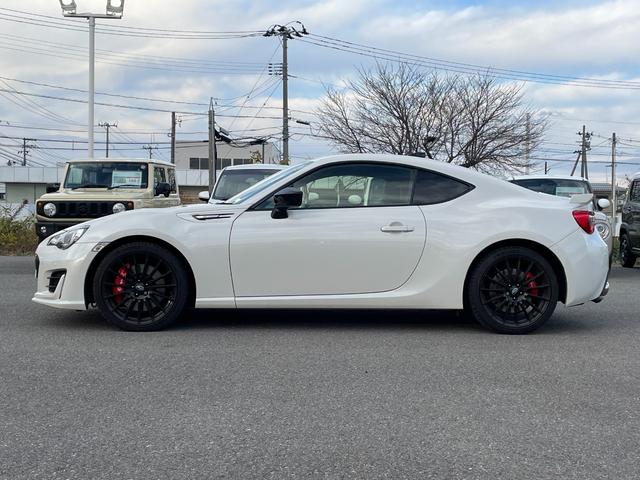 ＢＲＺ ＳＴＩ　スポーツ　６ＭＴ　ＳＤナビ　ＣＤ　ＤＶＤ　ＢＴ　フルセグ　ＵＳＢ　ＡＵＸ　ＭＳＶ　クルコン　ＬＥＤオートライト　ハーフレザー　シートヒーター　純正アルミ　ドラレコ　ステアリングスイッチ　スマートキー　ＥＴＣ（18枚目）